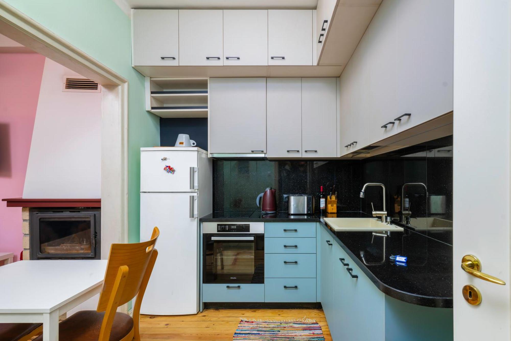 Sofia'S 1Bd Colourful Getaway Near Ndk Apartment Bagian luar foto